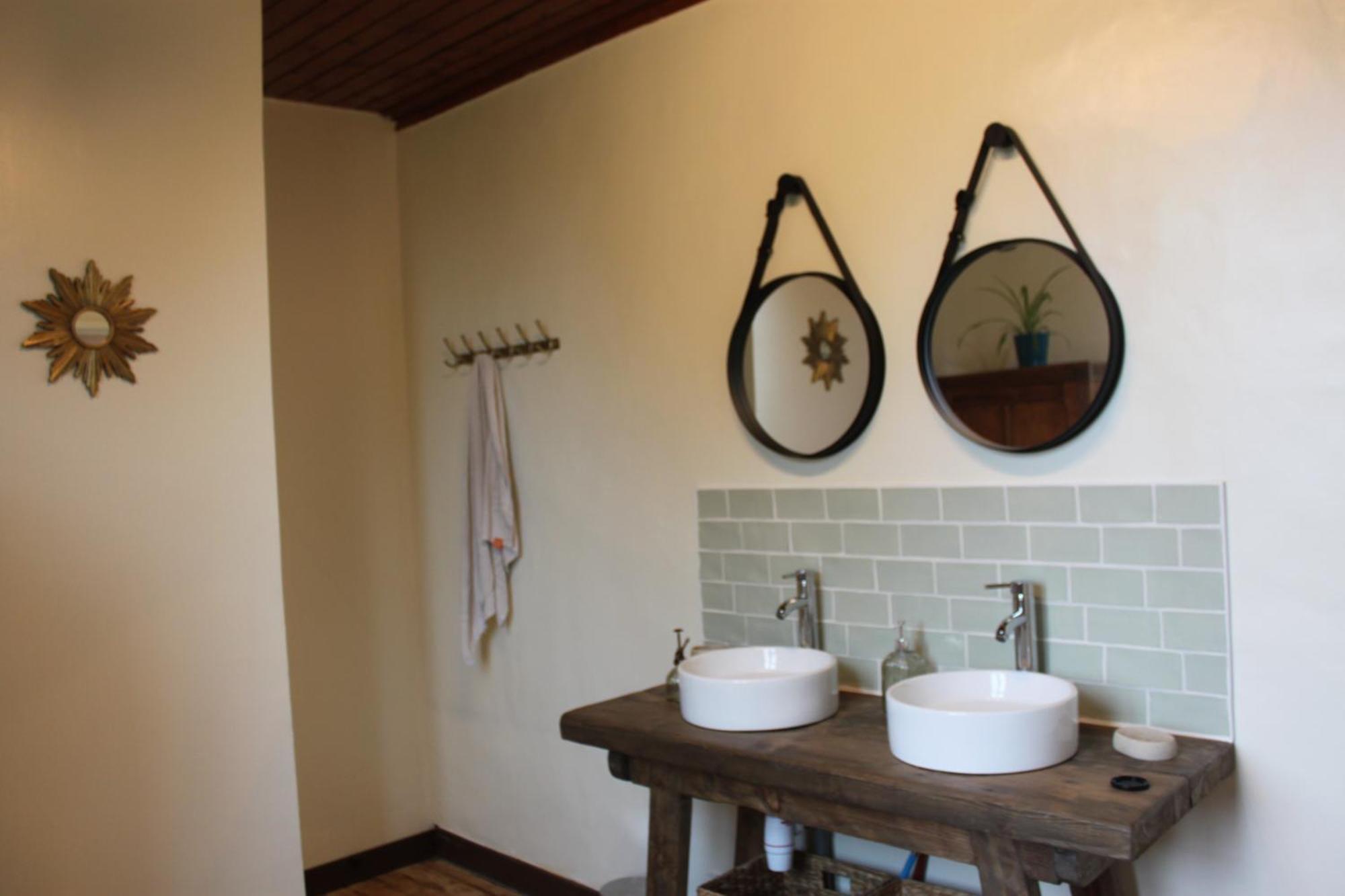 Auberge De La Croix Du Maupas Capelle-les-Grands Bagian luar foto